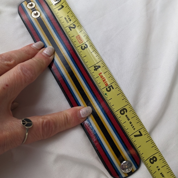 Vera Bradley NWT Candy Bracelet Barcelona stripes 8 inch red yellow blue white - Picture 10 of 12